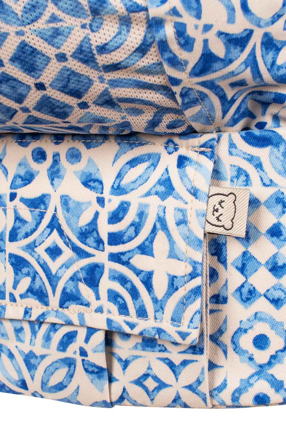 Tile -Porta-bebés de malha Free-to-Grow