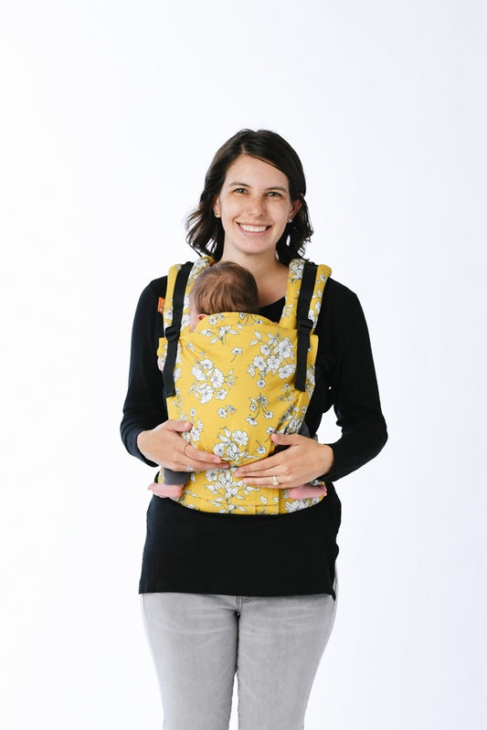 Cotton Free-to-Grow Baby Carrier Blanche