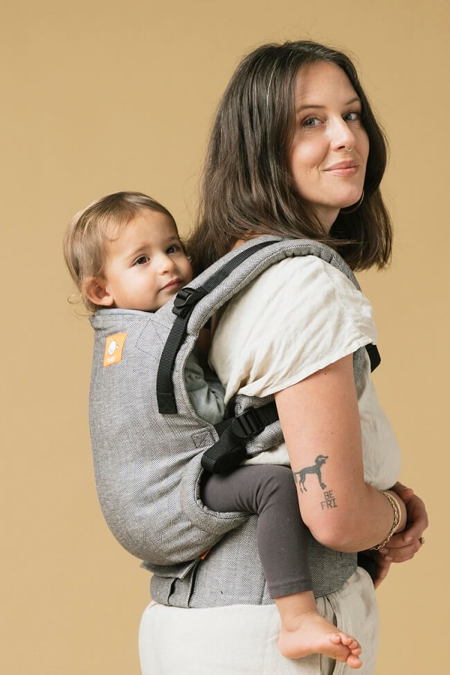 Ash Linen Free-to-Grow Baby Carrier