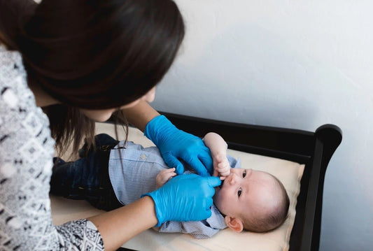 Una madre e il suo bambino.